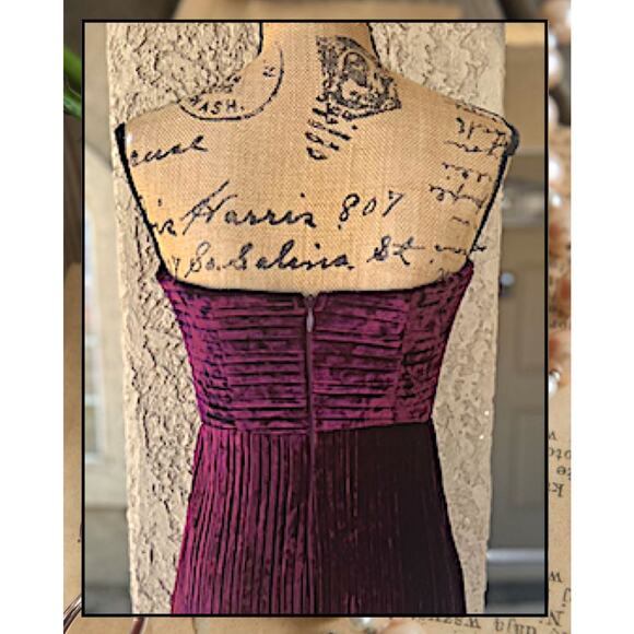 Lulus Plum Velvet Pleated Strapless Classy Sensation Maxi Dress Size M - Picture 6 of 14